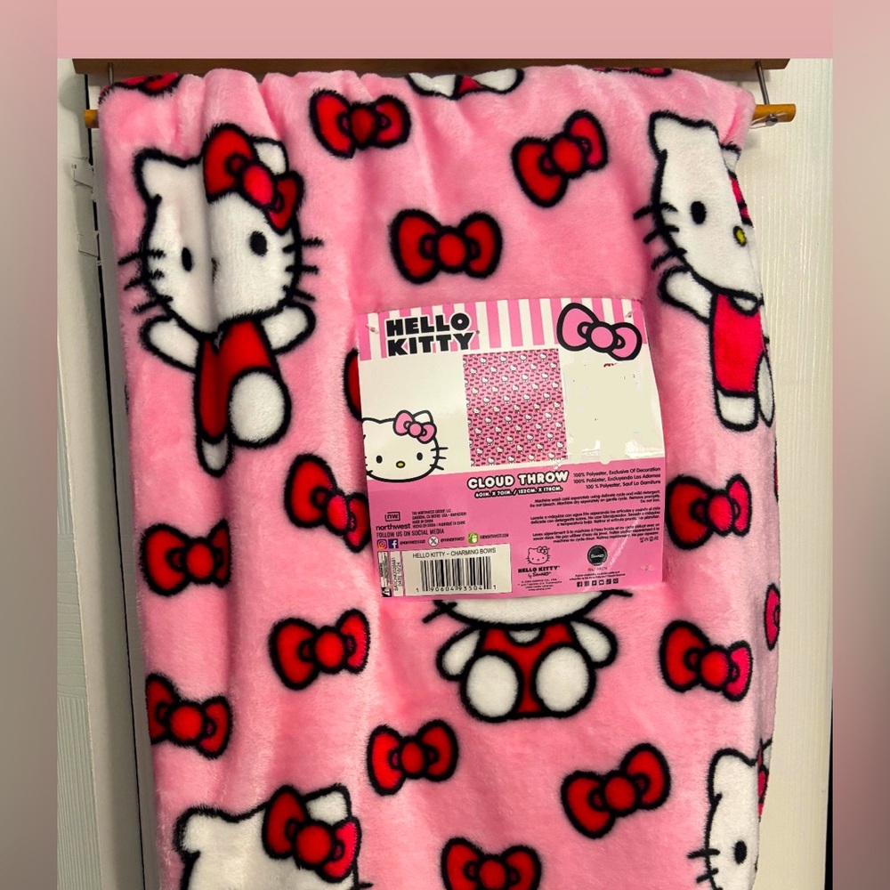 hello kitty bow throw blanket💖💗